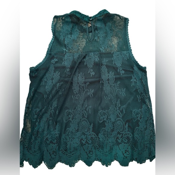 Alice Blue Small Filbert Lace Overlay Blouse Top Keyhole Button Neck Back BC - Picture 9 of 10